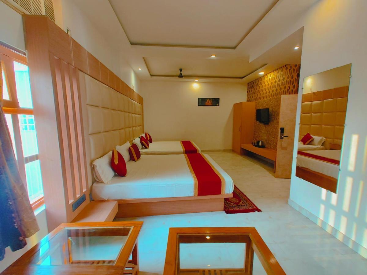 Avadh Sunshine Palace Hotel And Resort Ayodhya Extérieur photo