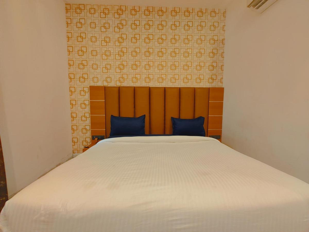 Avadh Sunshine Palace Hotel And Resort Ayodhya Extérieur photo