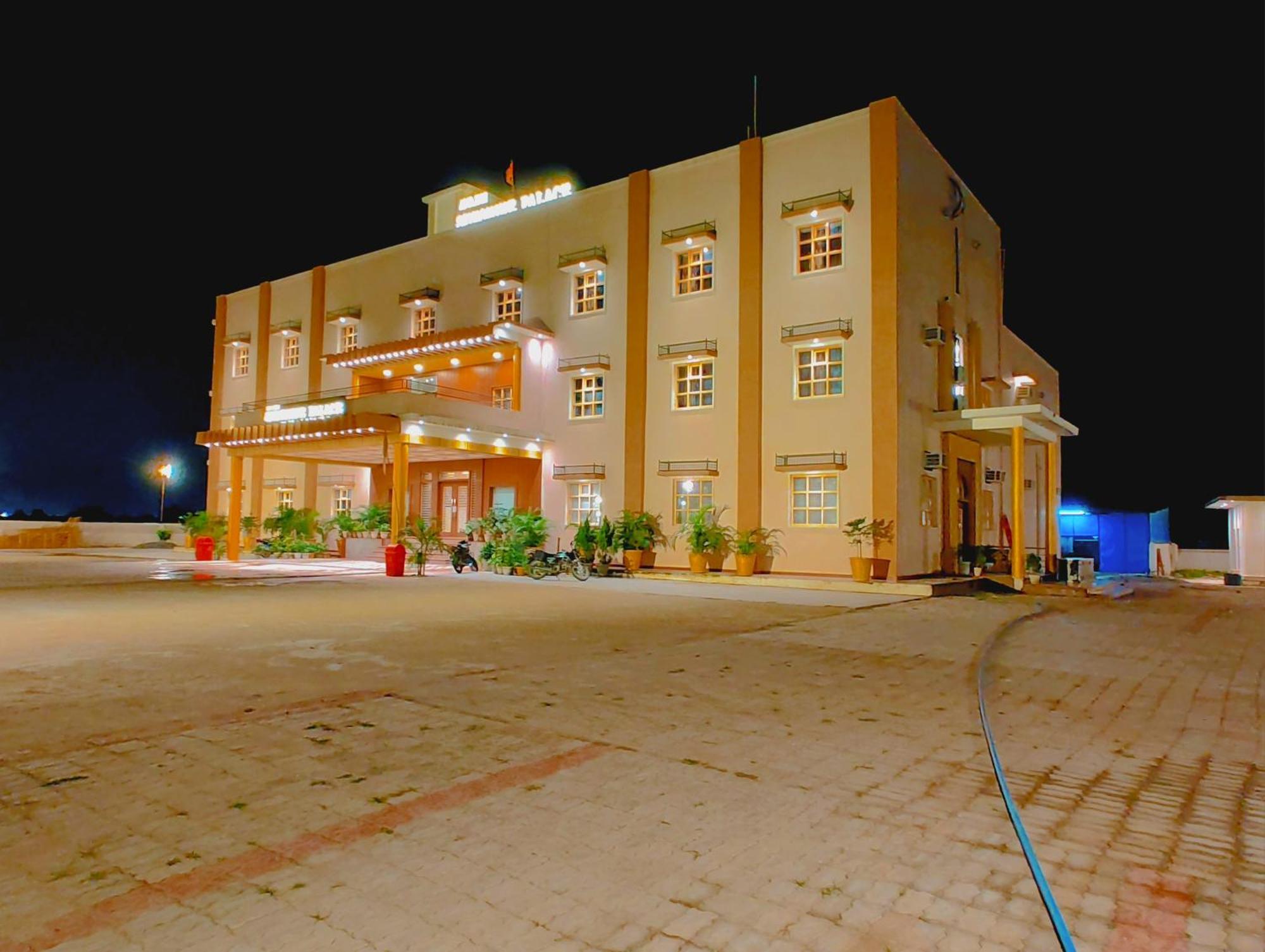 Avadh Sunshine Palace Hotel And Resort Ayodhya Extérieur photo