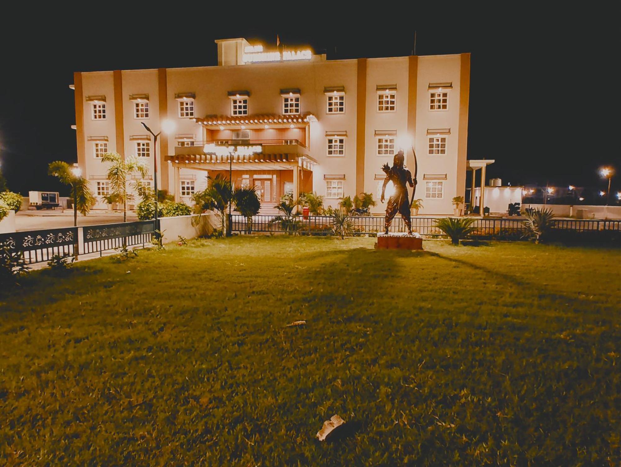 Avadh Sunshine Palace Hotel And Resort Ayodhya Extérieur photo