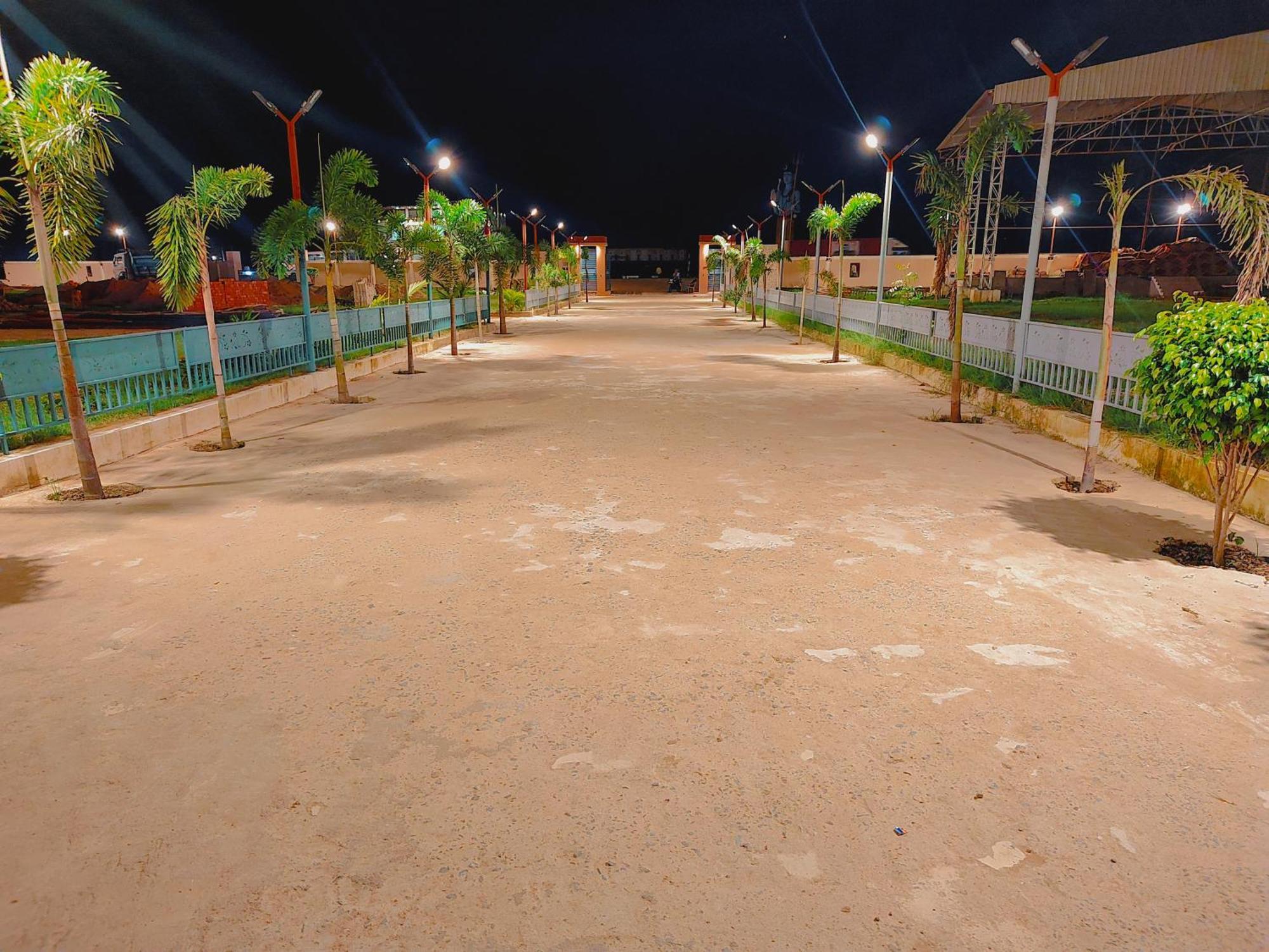 Avadh Sunshine Palace Hotel And Resort Ayodhya Extérieur photo