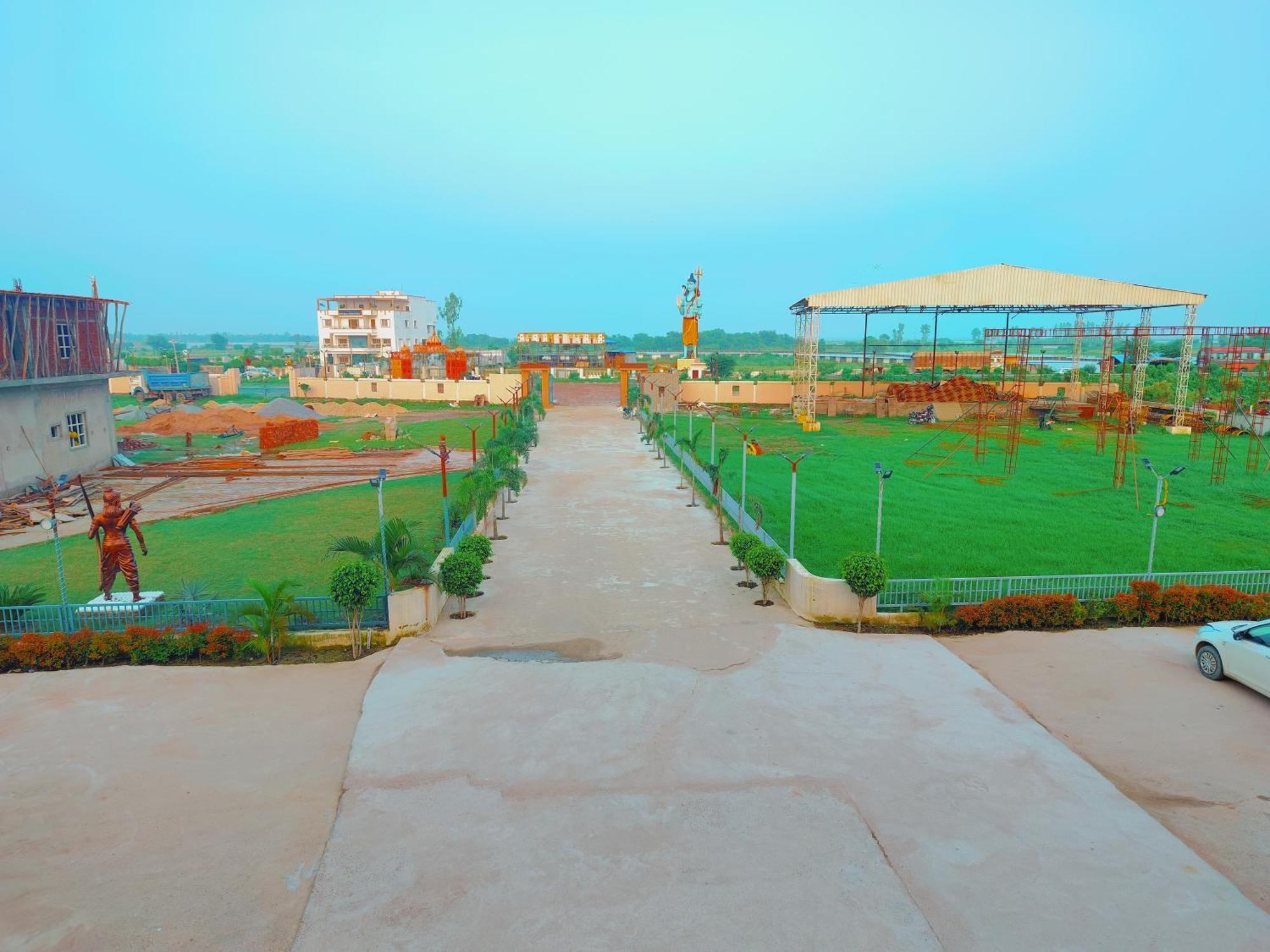 Avadh Sunshine Palace Hotel And Resort Ayodhya Extérieur photo