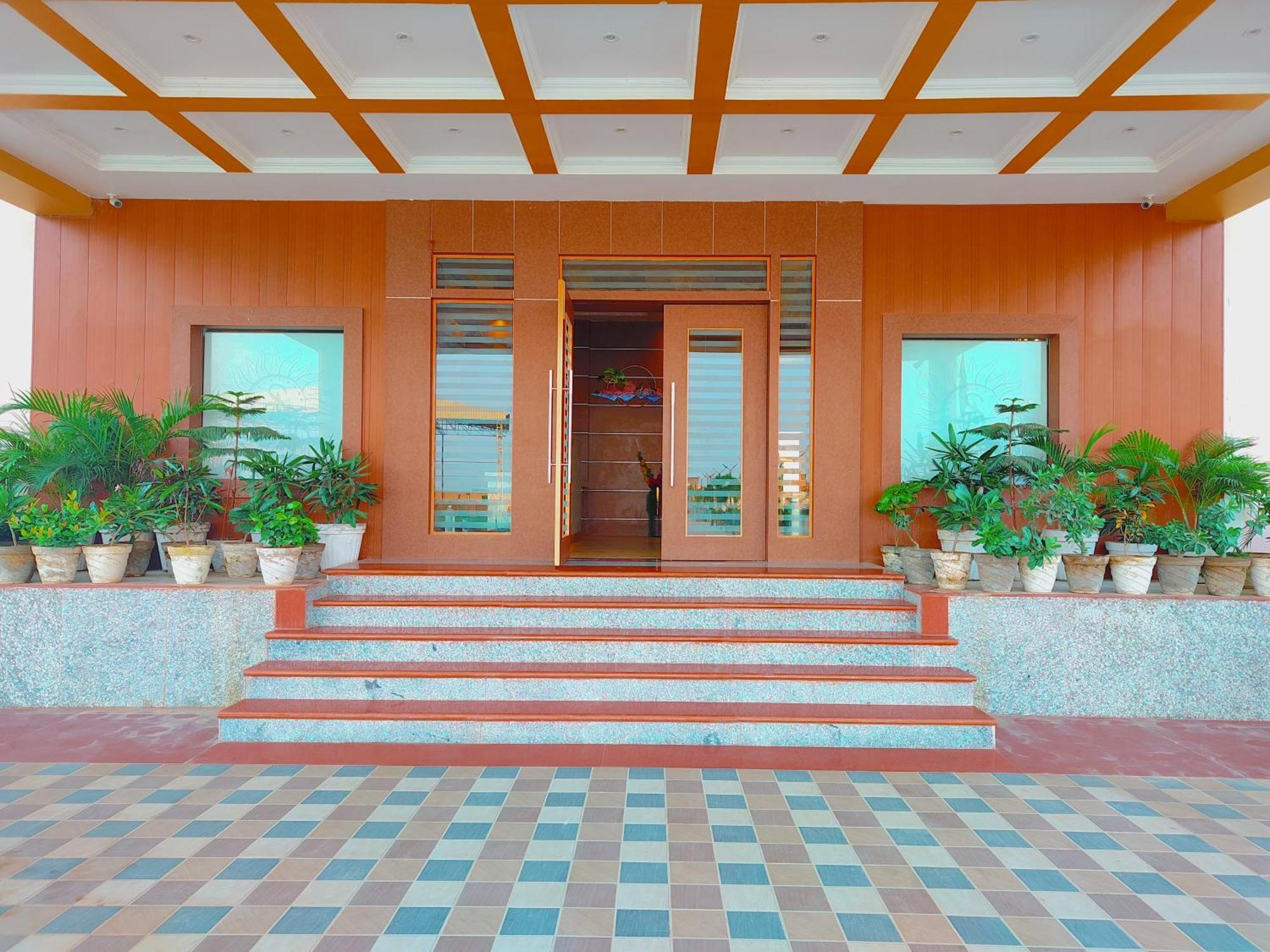 Avadh Sunshine Palace Hotel And Resort Ayodhya Extérieur photo