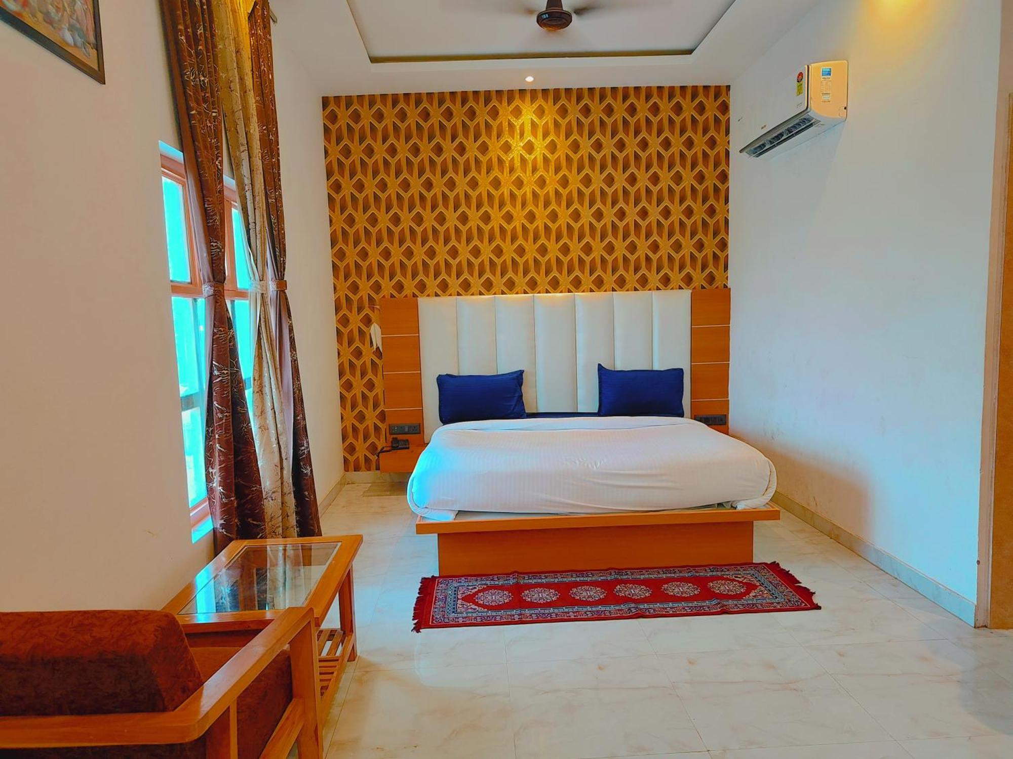 Avadh Sunshine Palace Hotel And Resort Ayodhya Extérieur photo